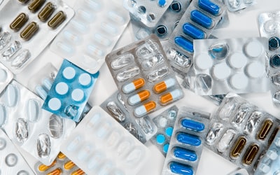 Ejemplo ilustrativo — farmacia aliada